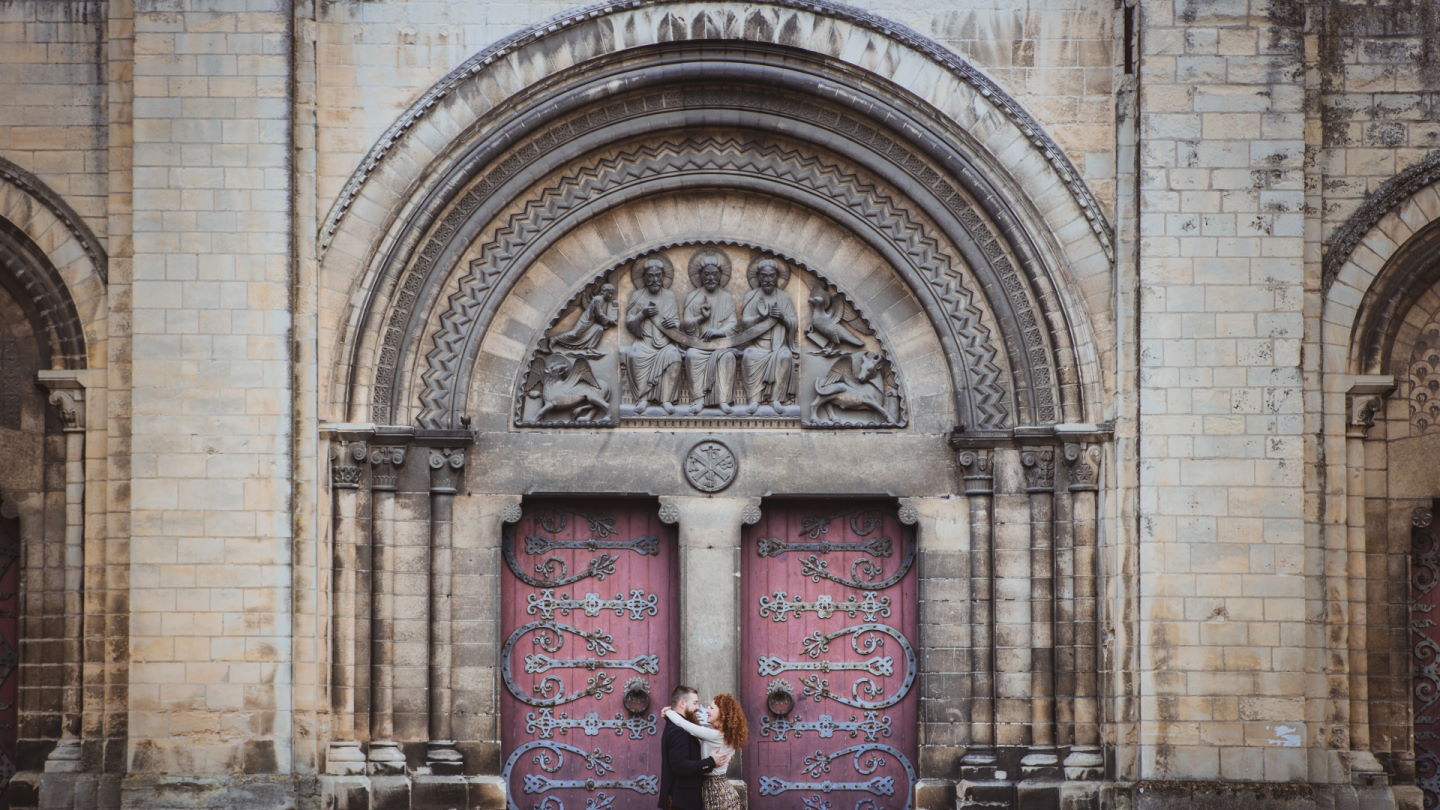 illustration photographe mariage cloitre abbaye aux hommes de Caen, Normandie, France